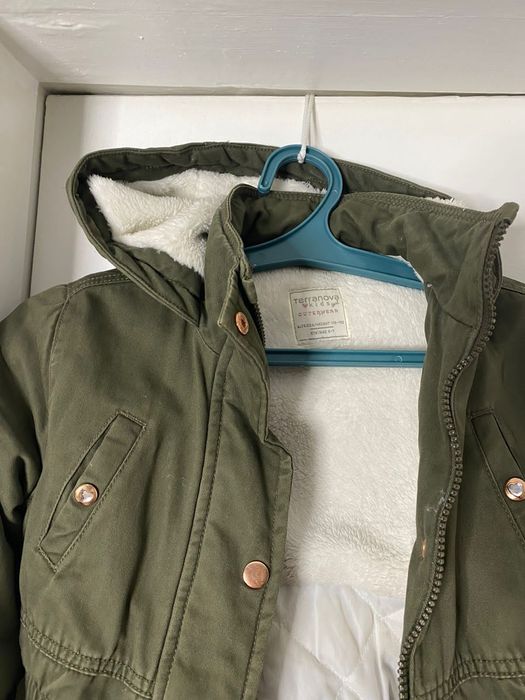 Продам детскую куртку