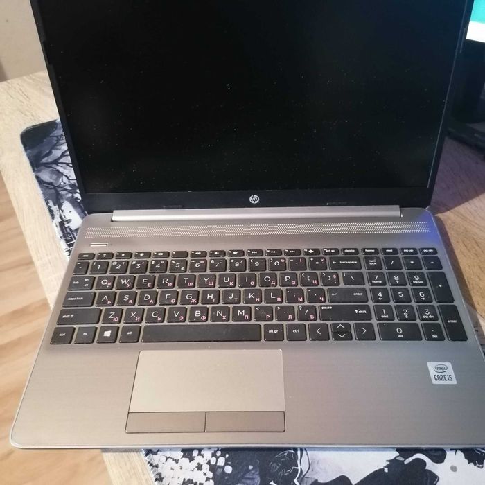 Лаптоп HP 250 G8 Intel Core i5-1035G1, RAM 16GB, SSD 512GB, 15.6"
