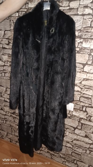 Продам шубу норковую