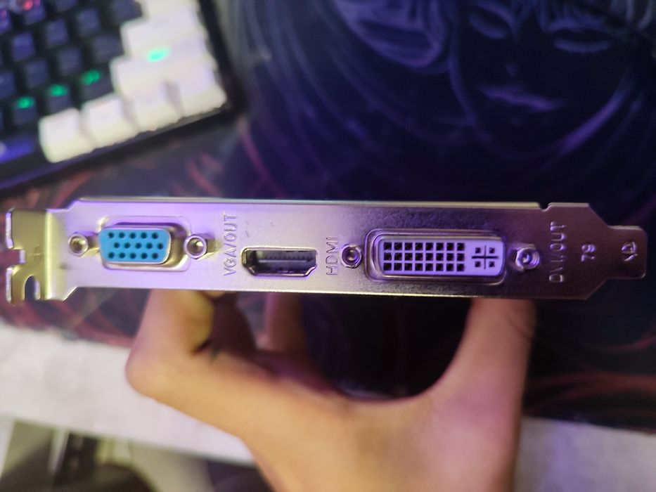 Видеокарта Nvidia 210