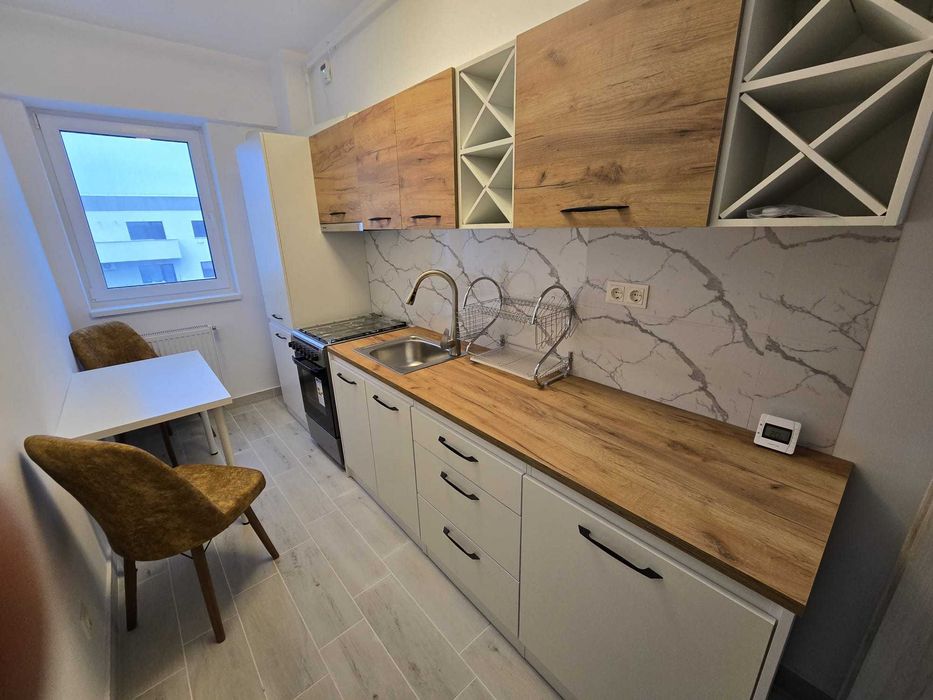 Inchiriez apartament doua camere (loc de parcare subteran inclus) / Ajustorului Residence