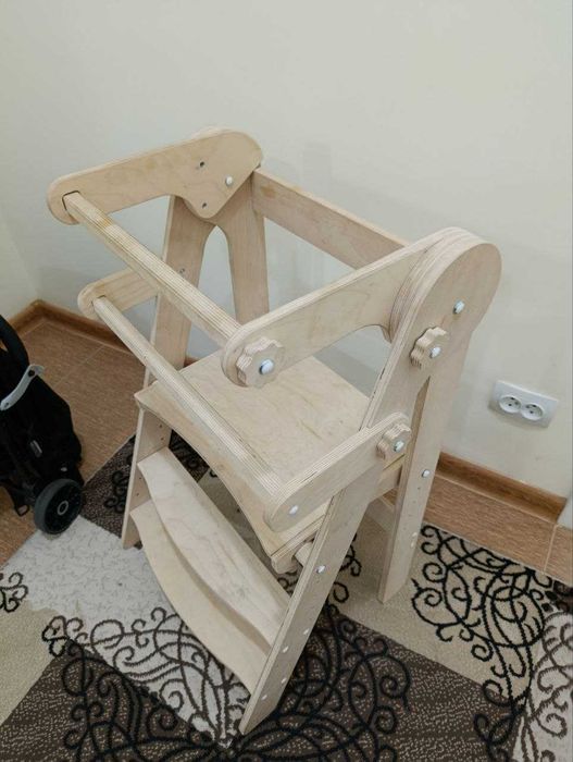 Стул помошник деревянный б/у (почти не пользовались), пр. Россия