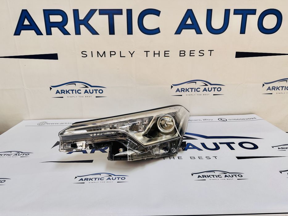 Far stanga halogen Toyota C-HR dupa 2016 cod 81170-F4031