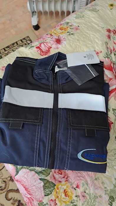 Продам комплектрабочей спецовки. Каждая по7000тг.