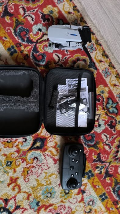 Дрон для детей e88