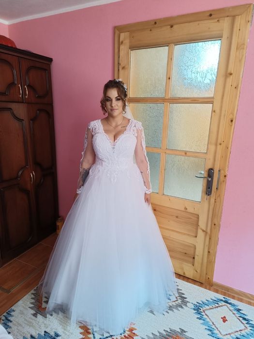 Vând Rochie de mireasa