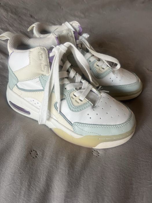 Кожен кец- Бял ZARA