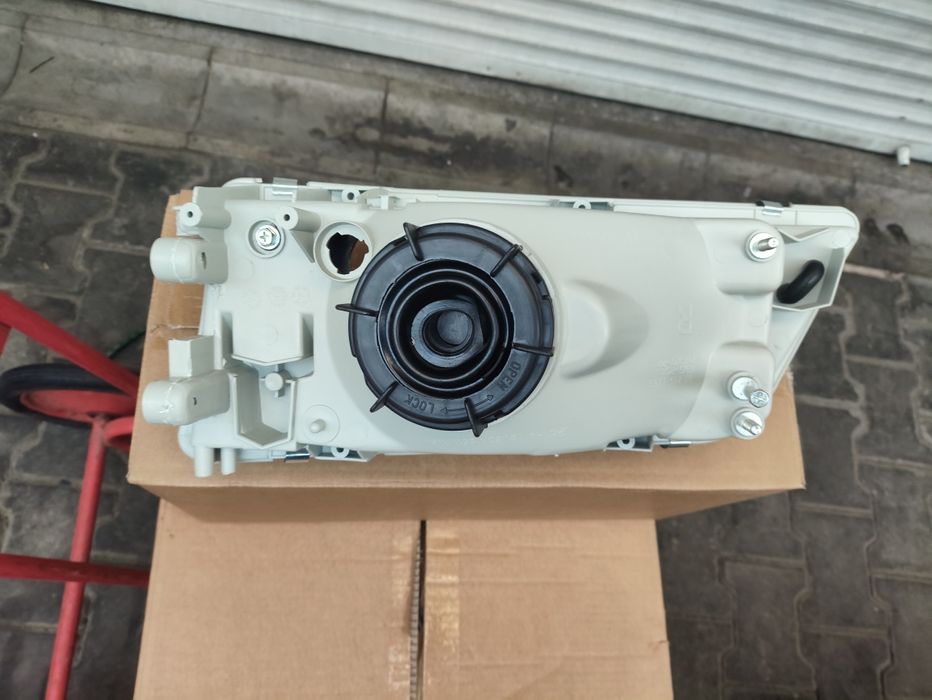 Ниссан максима фара хрустальный