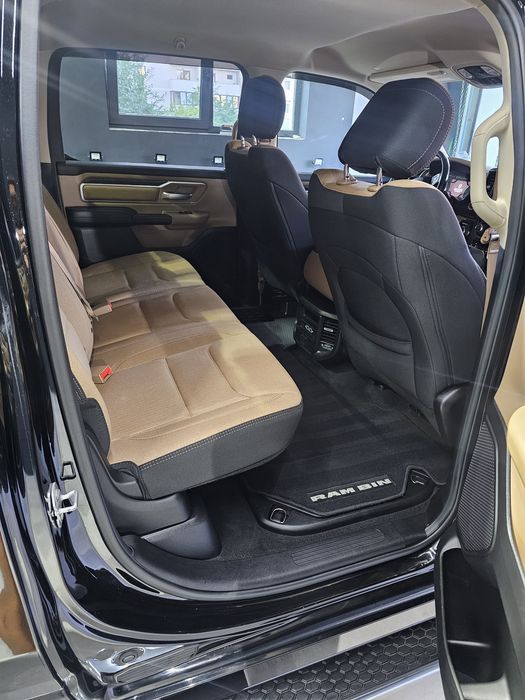 Vand Dodge Ram autoutilitara   3.6 intr o stare impecabila  din toate punctele de vedere