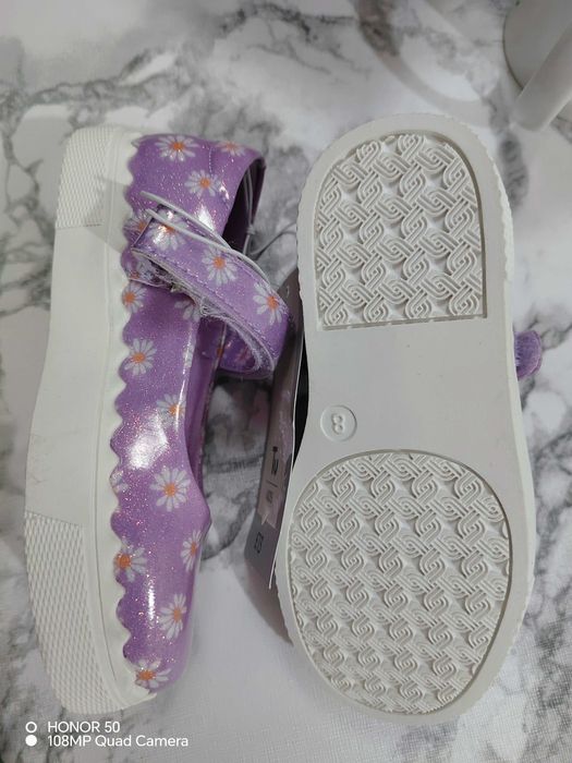 Обувки за момиченца