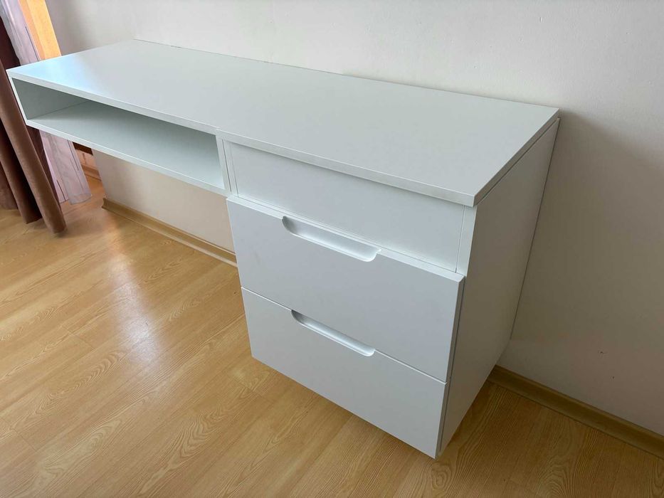 Мебели по поръчка