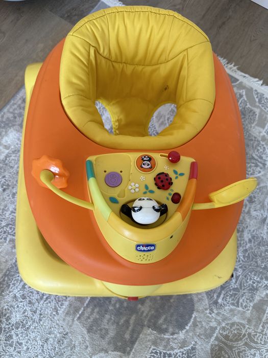 Продам ходунки chicco