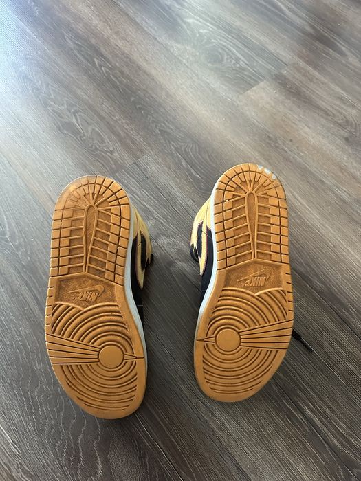 Jordan 1 vivid orange