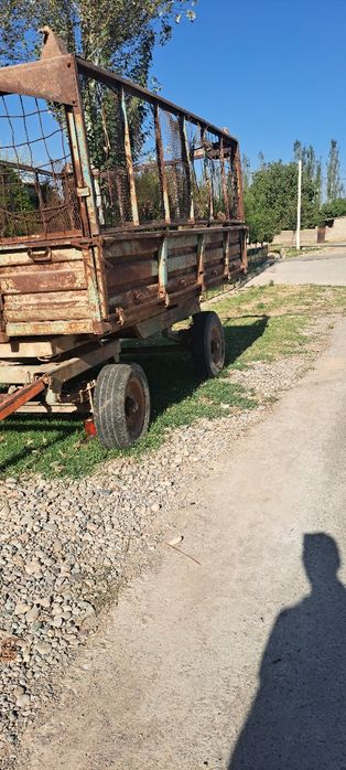 28 traktor sotiladi