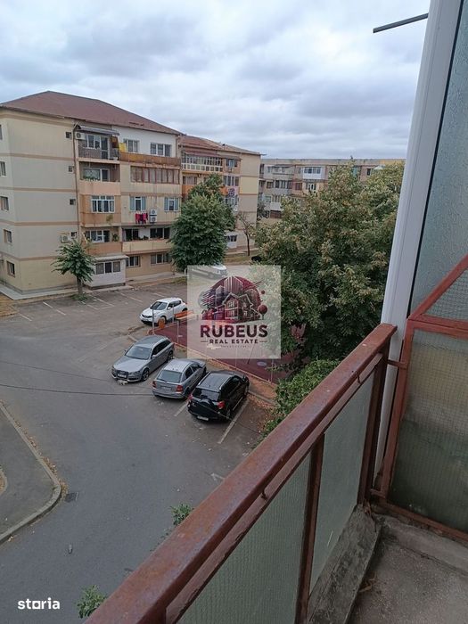 Apartament 3 camere, centrală proprie, 2 balcoane – Mihai Viteazu