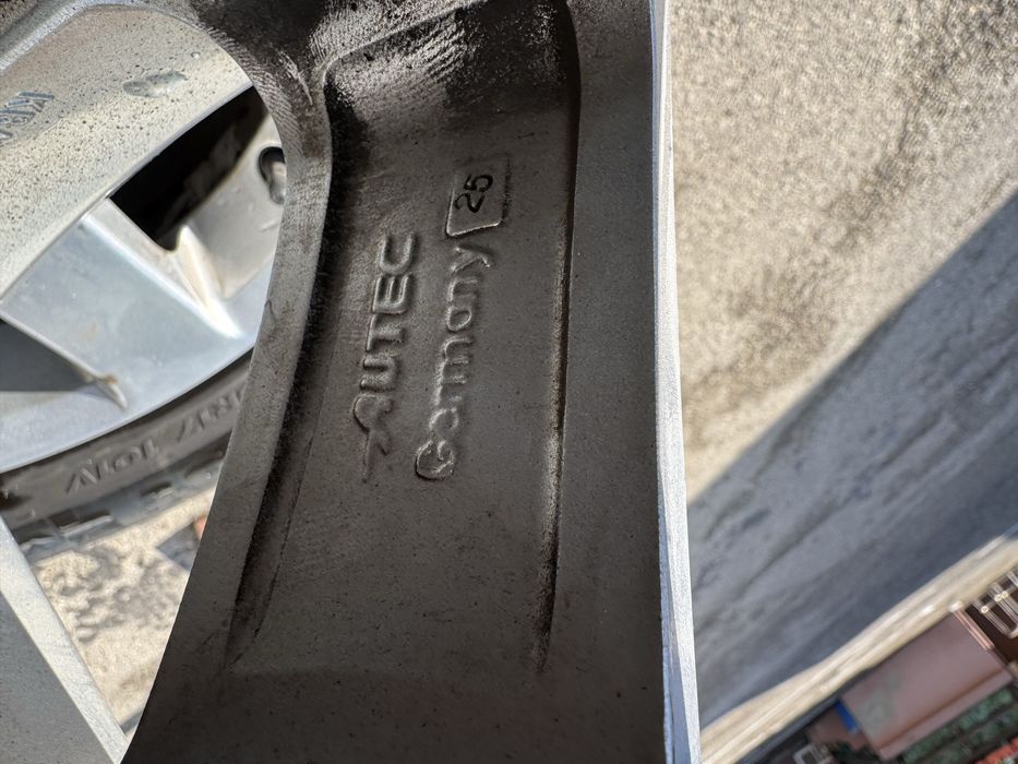 Джанти със зимни гуми 17 цола 5х120