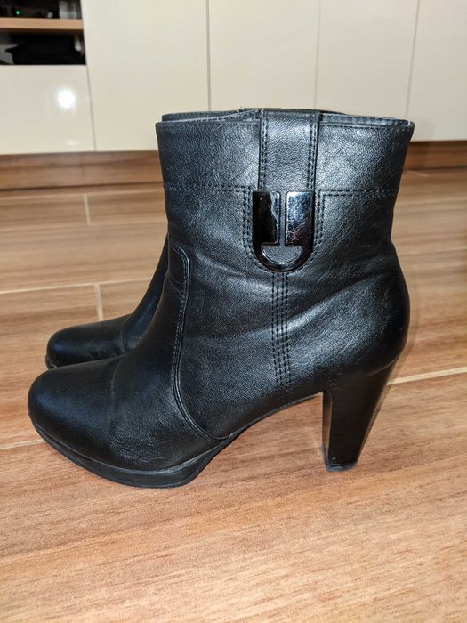 Комплект Дамски боти и дамска чанта