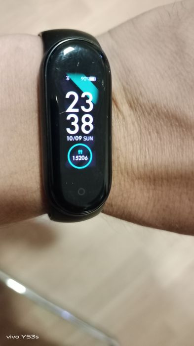Mi band 5 holati yaxshi