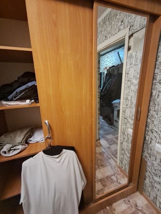 Продам шифоньер.