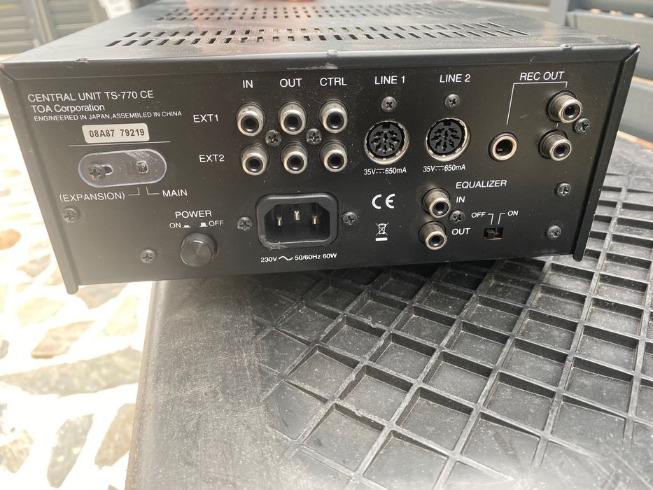 Vând amplificator toa a1706/da 250f unitate centrală ts770