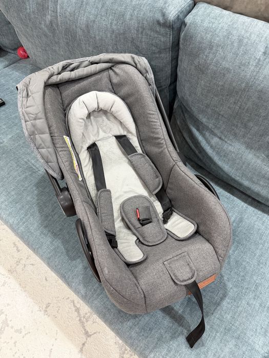 Коляска для младенцев