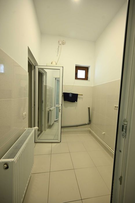 De inchiriat - Spatiu Comercial 53 mp - mun. Husi, 1 Mai, nr.1
