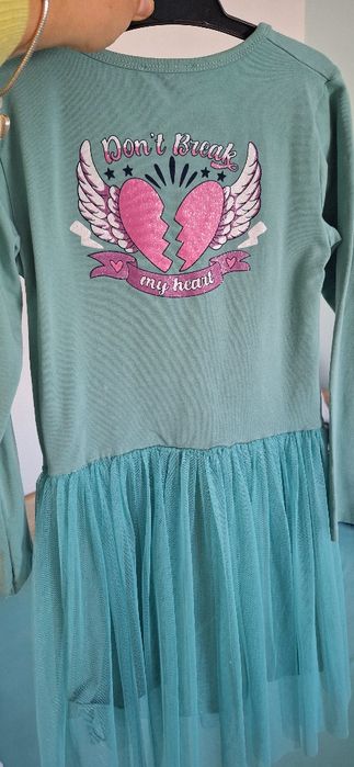 Сладурска рокля за момиченце в ментово зелено 134 размер