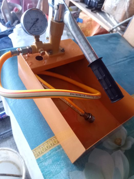 Pompa manuala antigel panouri solare. NOU