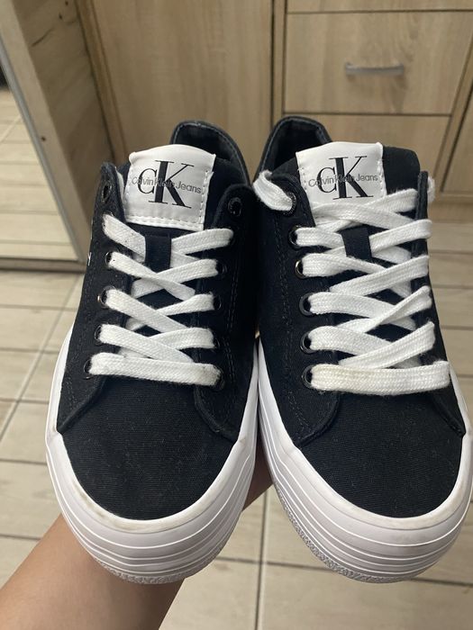 Tenesi calvin klein