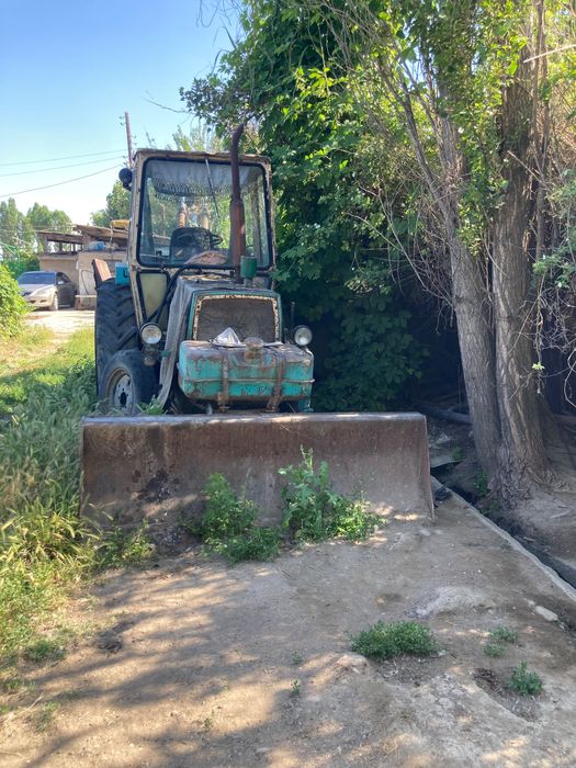 Экскаватор ЮМЗ-6