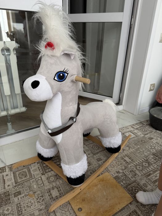 Лошадка качалка детская