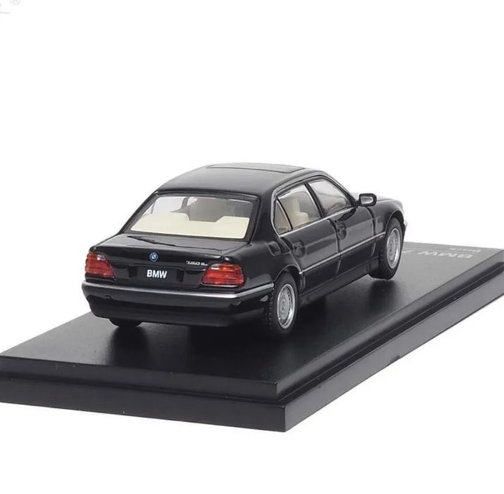 Коллекционная модель BMW E38