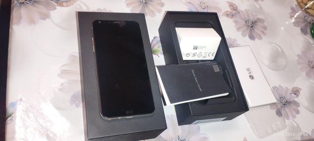 Мобильник LG q6a. Б.у.