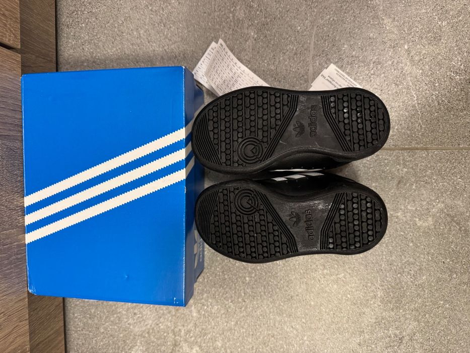 Детски обувки Adidas Team Court 2