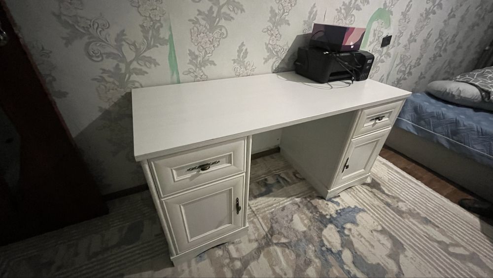 Продам камод в отличном состояний