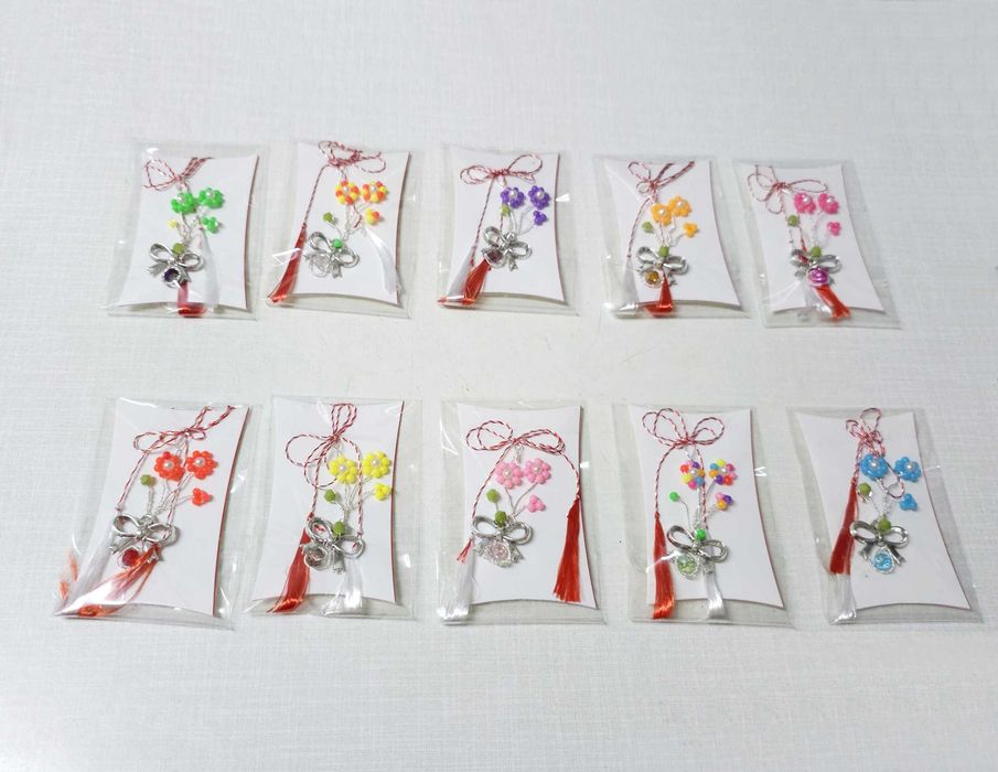 Reducere! Martisoare handmade unicat margele, diverse modele si culori