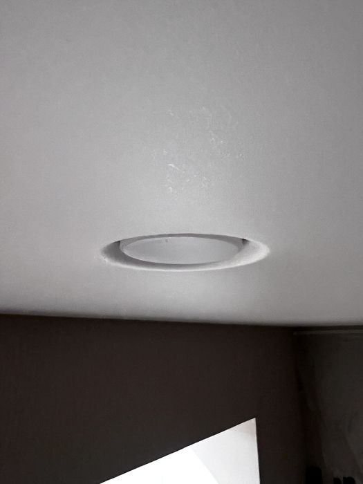 Натяжные потолки, теневые,парящие и со скрытым карнизом