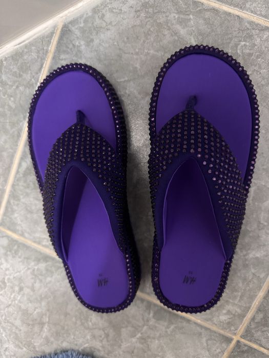 Papuci h&m mov……….