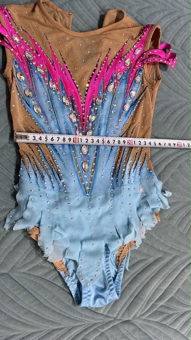 Продам гимнастический купальник