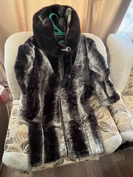 Продам новую шубу