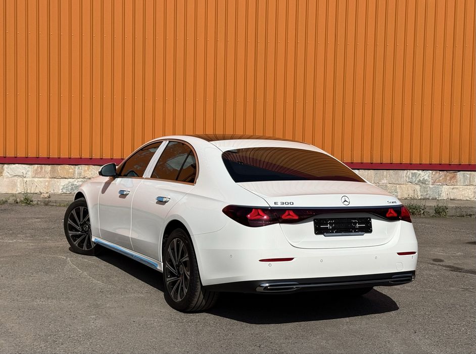 Mercedes benz  E300 4matic Full , В НАЛИЧИИ