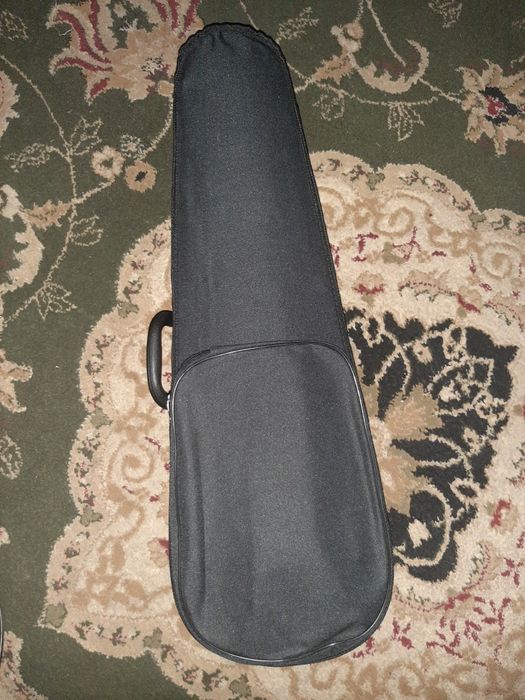 Футляр для скрипки.