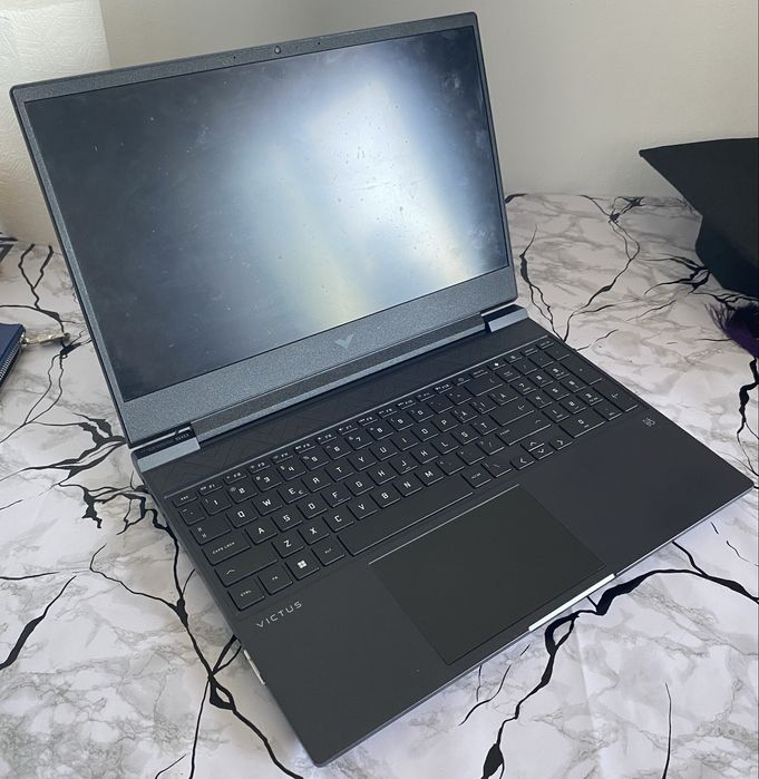 Laptop HP Victus 15 Ryzen 7 5800H RTX 3050Ti 16GB 1TB SSD