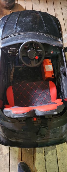 Продам детский автомобиль