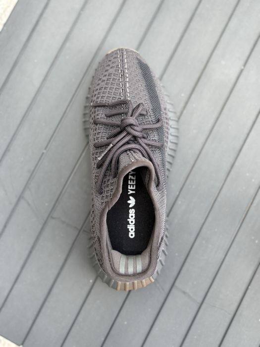 Yeezy 350 vanzare