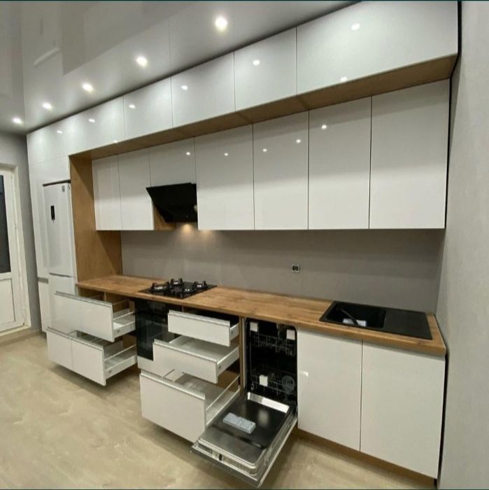 Zamonaviy  kuxna mebellar taklif qilamiz siz istalgan usulda !!!