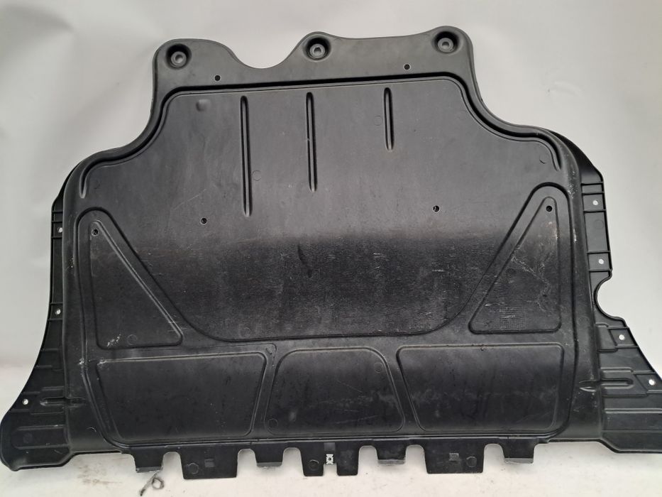 Кора под двигател Vw Passat Skoda Octavia 3 Superb