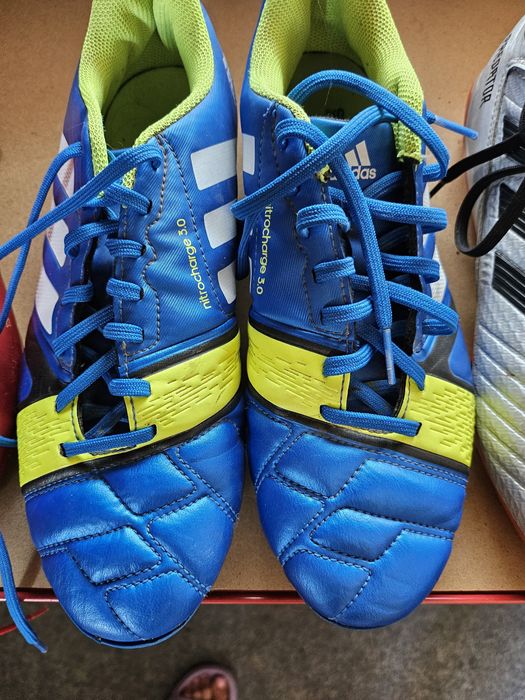 Оригинални бутони