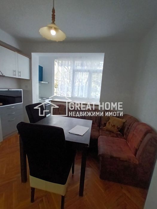 Дава се под наем Тристаен апартамент в Търговище, Център - 70 кв.м за 229.5 € - Снимка #3