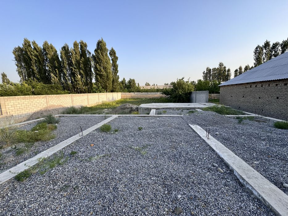 Ер участка сотилади